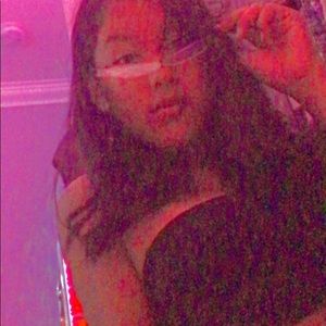 Meet your Posher, Karissa